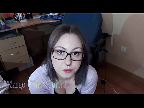 ❤️ სექსუალური გოგონა სათვალეებით ღრმად იწოვს დილდოს კამერაზე ️ პორნო ka.porn-list.ru ❌